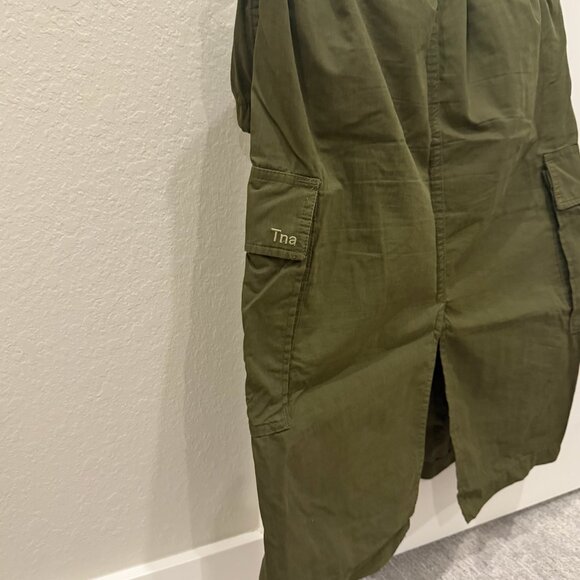 Aritzia TNA Troop Cargo Midi Skirt – Army Olive Green (Size M) - Picture 13 of 14